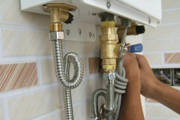 熱水器開了沒水